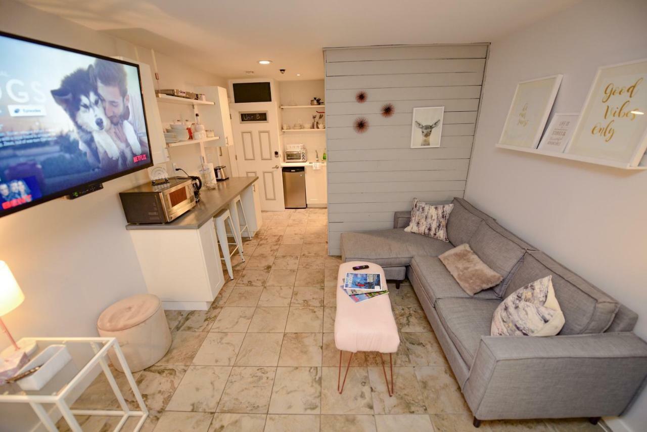 Newly Renovated Whistler Studio Luaran gambar