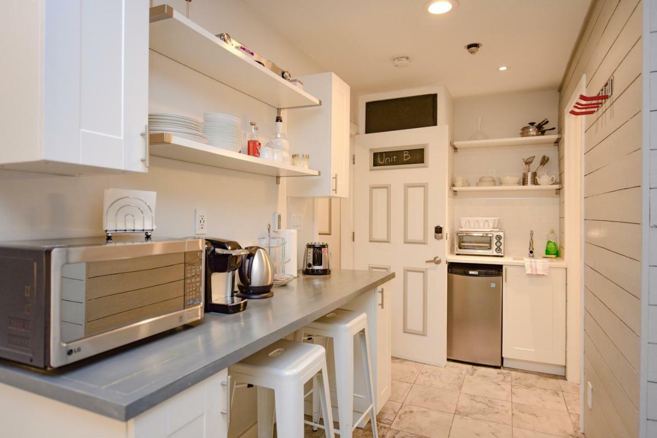 Newly Renovated Whistler Studio Luaran gambar